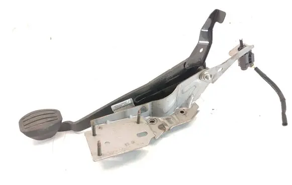 Peugeot 308 Brake pedal 1611333680 6C3043G