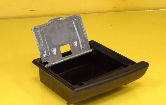 Mitsubishi Carisma Car ashtray MR114064