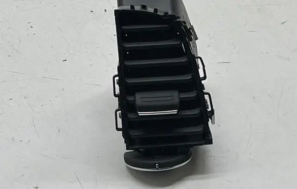 Dash center air vent grill