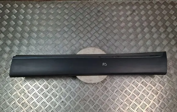 KIA Sorento Front door trim (molding) 87722C5200