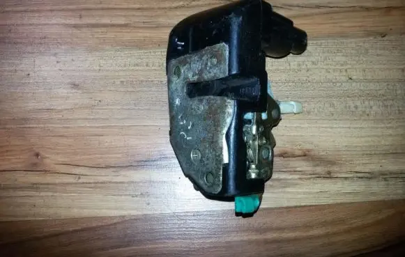 Chrysler Voyager Front door lock
