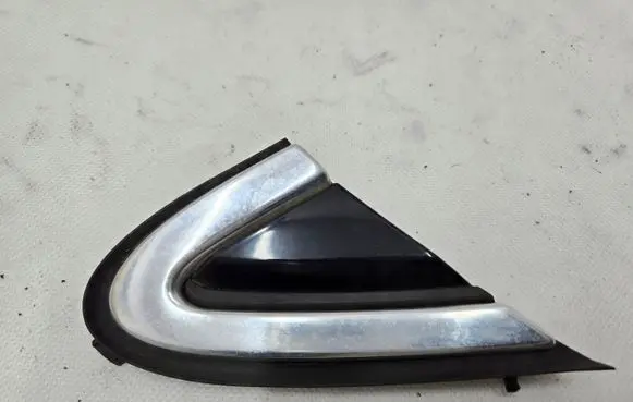 Volvo V40 Fender trim (molding) 31349230