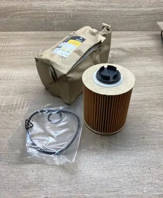 Renault Espace IV Oil filter cover 7701477041
