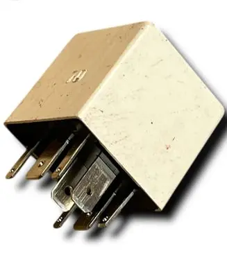 Fiat Idea Battery relay fuse D609 A727