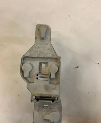 Skoda Octavia Mk2 (1Z) Tail light bulb cover holder 27592102 1Z9945257