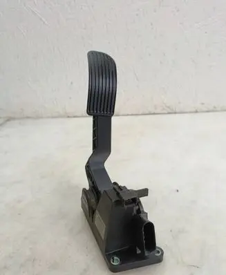 Mercedes-Benz Sprinter W901 W902 W903 W904 Accelerator throttle pedal 0281002335 A9013000404