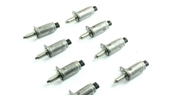 Audi A6 S6 C6 4F Fuel injector 06E103697M