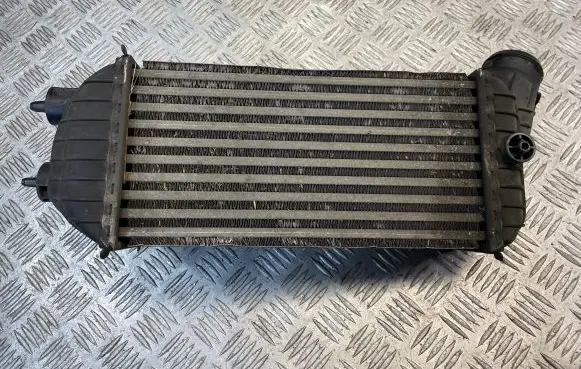 Peugeot 5008 Intercooler radiator 9673015780 R1402004 TRD000043335C