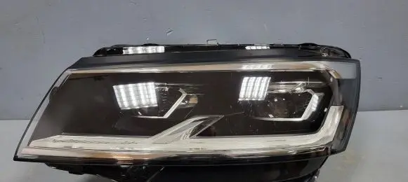 Volkswagen Multivan T6 Headlight/headlamp 7L2941035E