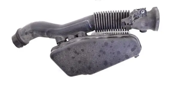 Toyota Prius (XW30) Air intake duct part 1789337040