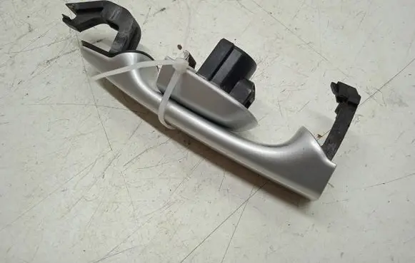 Volvo V70 Front door exterior handle 30753785