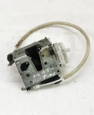 Audi A4 S4 B5 8D Front door lock 4D1837016D