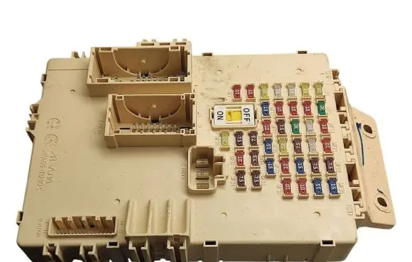 Hyundai i40 Fuse module 919503Z121