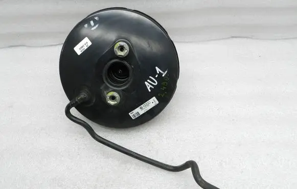 Audi A6 S6 C5 4B Brake booster 4B0612105 8D0611021B