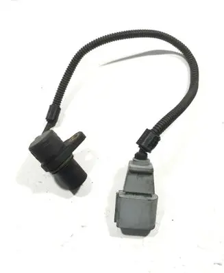 Volkswagen Touareg I Crankshaft position sensor 9805940 PA66 330503