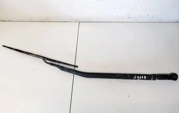 Nissan Primera Front wiper blade arm