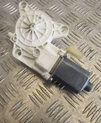 Chrysler Grand Voyager V Rear door window regulator motor 0130822335