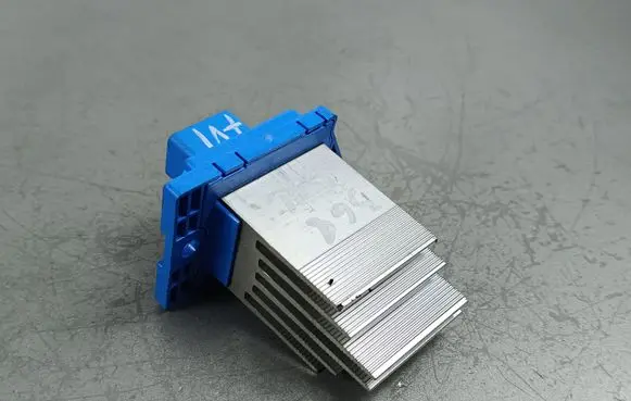 Heater blower motor/fan resistor