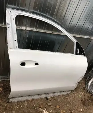 Mercedes-Benz EQA Front door