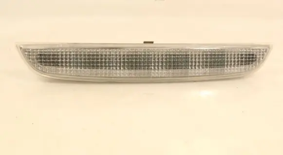 Mitsubishi Outlander Third/center stoplight 5B04