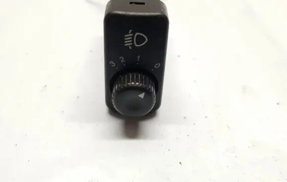 KIA Shuma Headlight level height control switch 9J25