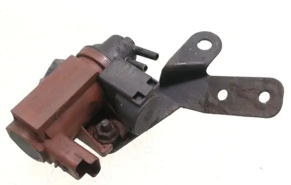 Volvo C30 Turbo solenoid valve 6G9Q9E882CA 70177100
