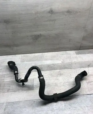 Mercedes-Benz C W204 Engine coolant pipe/hose A2125016482