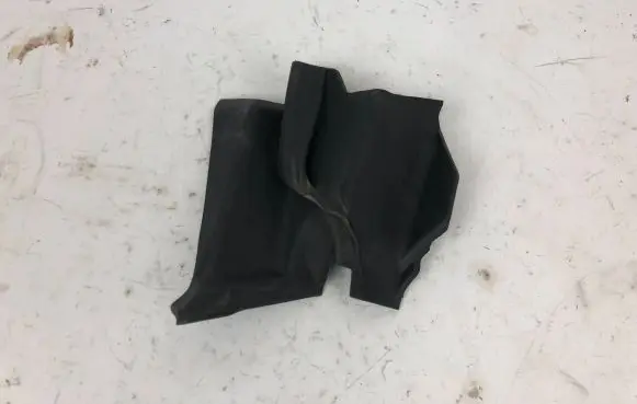 Maserati Ghibli Front door rubber seal