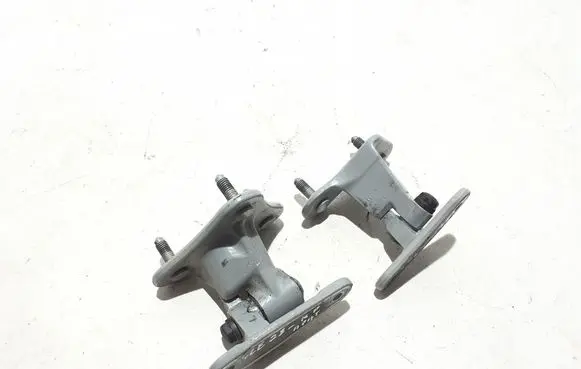 Mercedes-Benz GLE W167 Front door upper hinge A1677200306