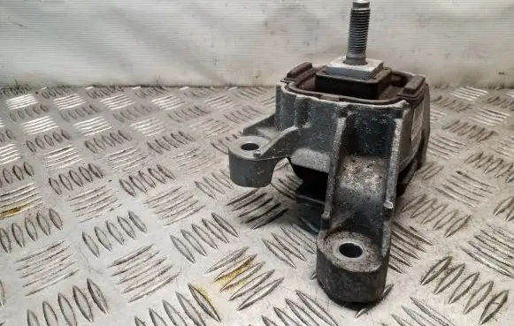 Mini One - Cooper Coupe R56 Gearbox mount 6784355