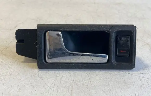 Audi 80 90 S2 B4 Front door interior handle 4A0837019C