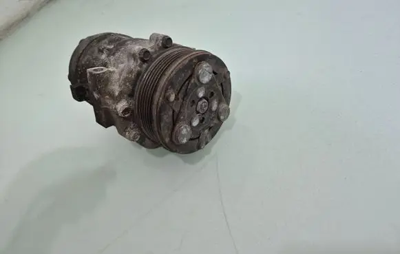 Opel Combo C Air conditioning (A/C) compressor (pump) 24421642