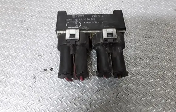 Volkswagen Transporter - Caravelle T4 Coolant fan relay 701919506