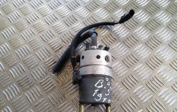 Volkswagen PASSAT B5 ABS Pump 0265410045 8E0614175D