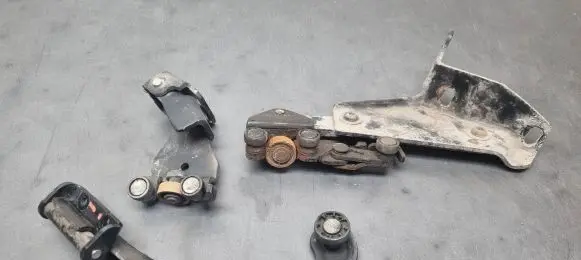 Fiat Doblo Sliding door lock 