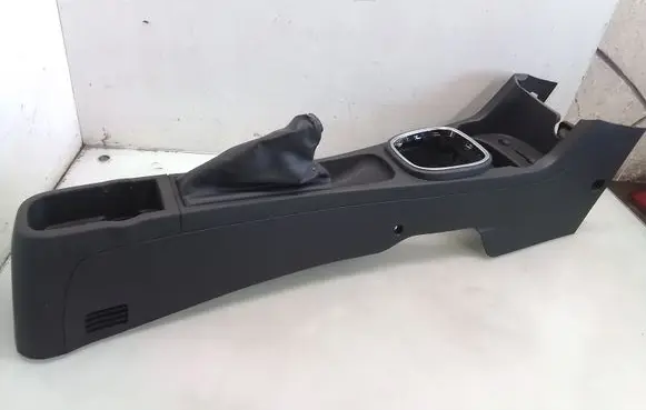 Opel Corsa D Center console