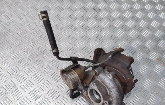 Nissan Almera Tino Turbo
