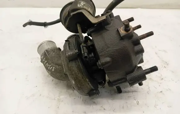 Toyota Avensis T250 Turbo 1720106010 7272101