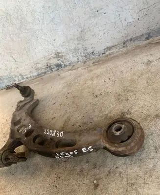 Lexus ES 250 - 300 - 330 Front lower control arm/wishbone