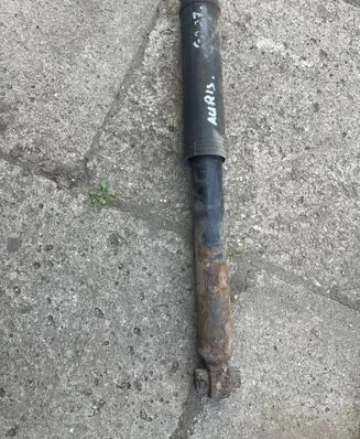 Toyota Auris 150 Rear shock absorber/damper