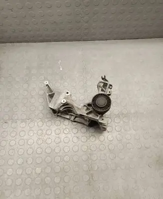 BMW 3 E90 E91 Generator/alternator bracket 7802639