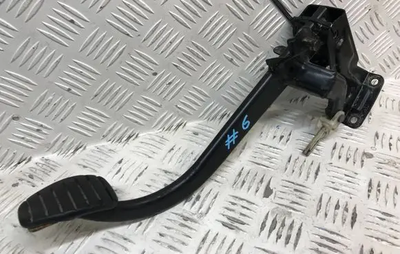 Nissan Primastar Clutch pedal 2922