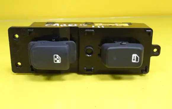 KIA Carens III Electric window control switch 202005520