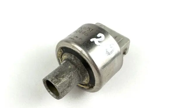 Air conditioning (A/C) pressure sensor