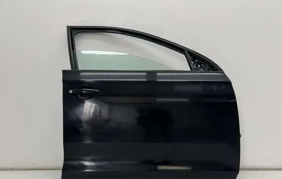 Seat Toledo IV (NH) Front door MMAUTKO16603