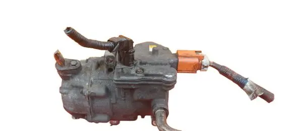 Toyota Auris E180 Air conditioning (A/C) compressor (pump) 0422001330 2ZRFXE