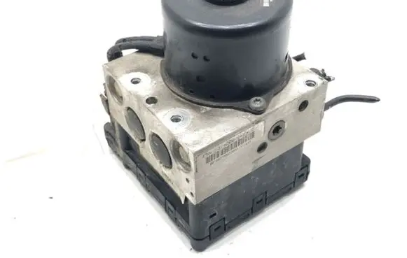 Volkswagen Polo III 6N 6N2 6NF ABS Pump