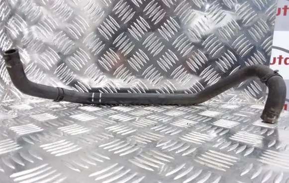 Land Rover Discovery Engine coolant pipe/hose