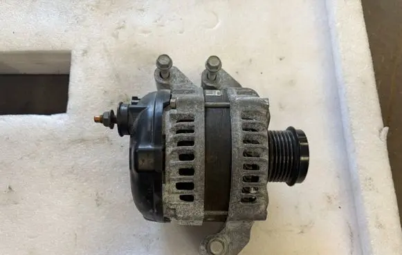 Dodge Challenger Generator/alternator P04801779AI