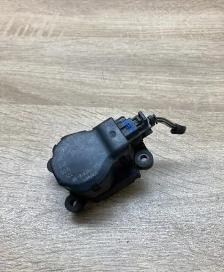 Peugeot 407 Air flap motor/actuator 4PUH19E616BB EAD151